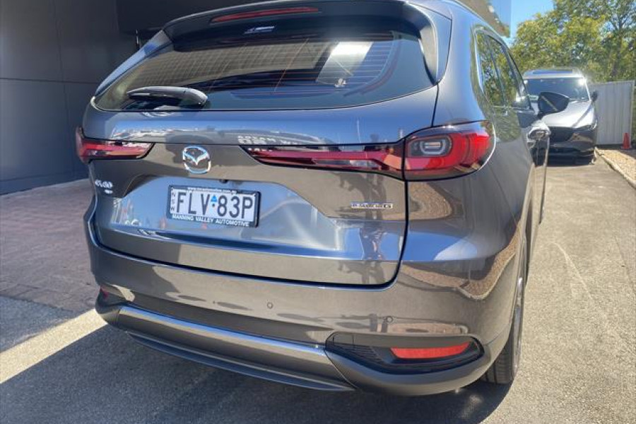 2024 Mazda CX-80 KL G40e Touring SUV Image 8