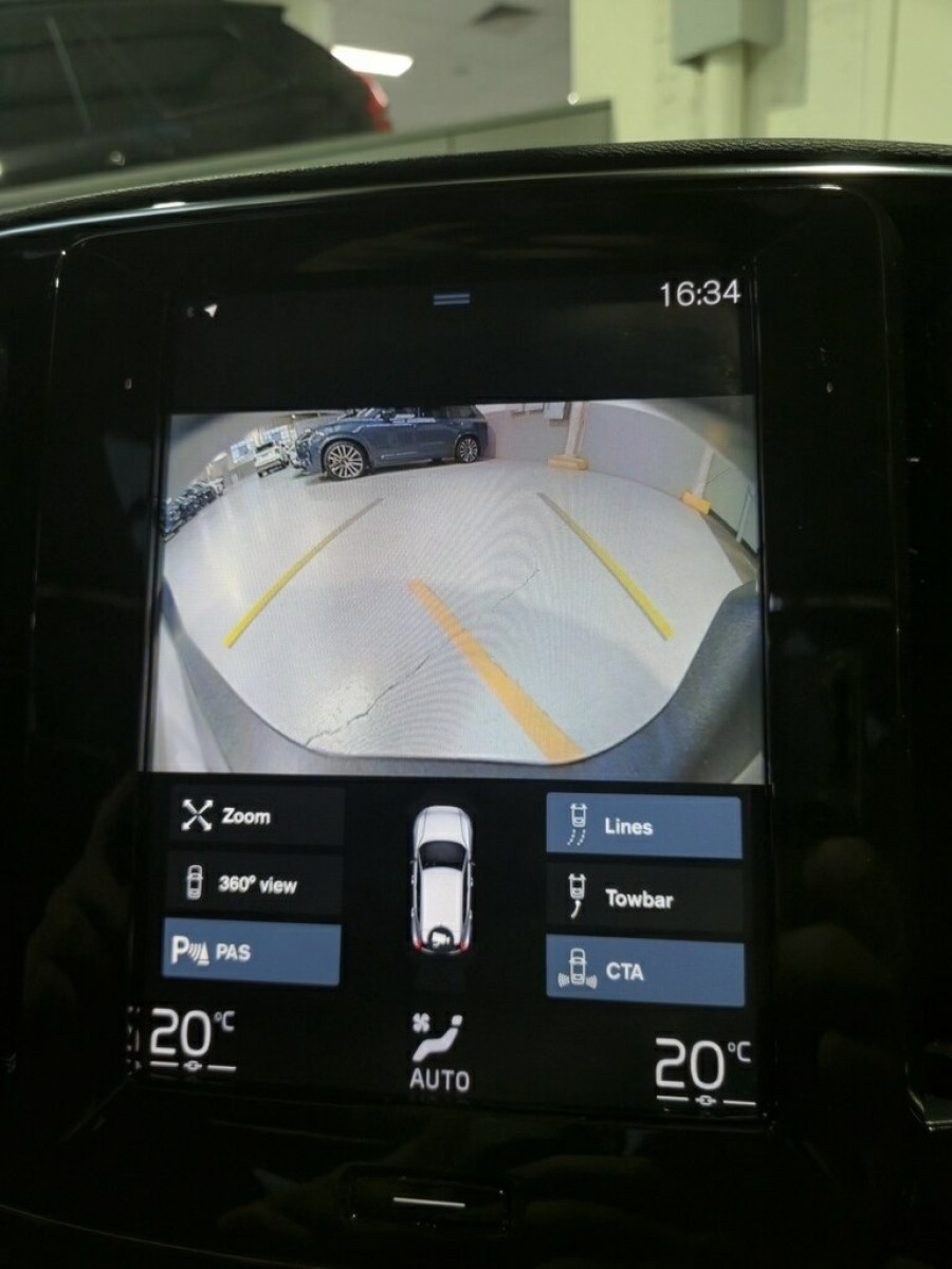 2022 Volvo XC40 XZ T4 Inscription SUV Image 21