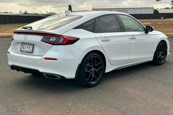 2022 Honda Civic 11th Gen VTi LX Hatch Image 3