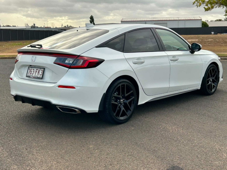 2022 Honda Civic 11th Gen VTi LX Hatch Image 3