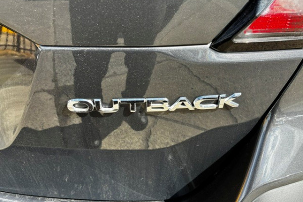 2022 Subaru Outback 6GEN AWD Touring SUV Image 12
