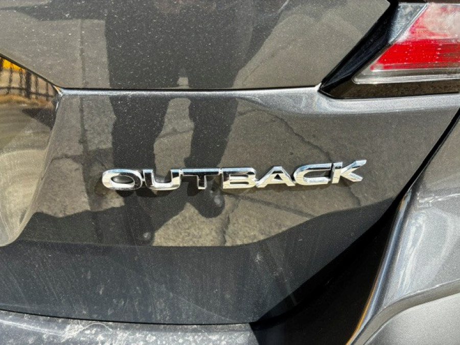 2022 Subaru Outback 6GEN AWD Touring SUV Image 12