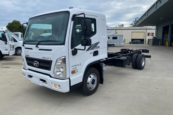 2023 Hyundai Ex9 Mighty Cab Chassis