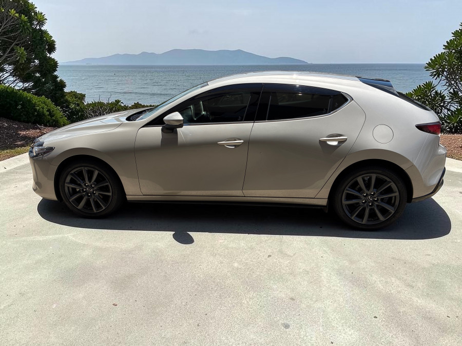 2025 Mazda 3 BP Series G25 GT Hatch Image 7
