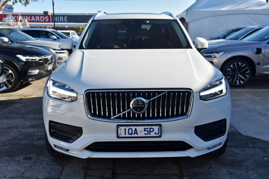 2021 Volvo XC90 L Series T6 Momentum SUV Image 10