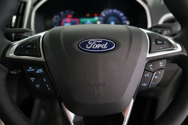 2019 Ford Endura Trend 10 of 26