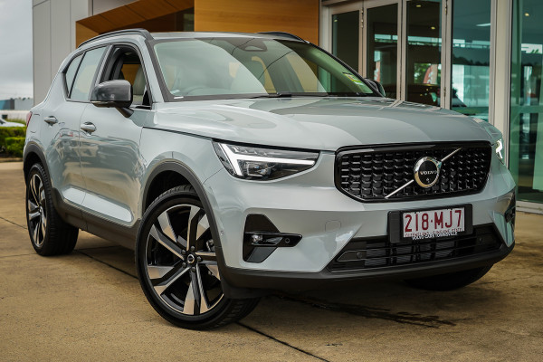 2024 MY25 Volvo XC40 XZ Ultra B4 Dark SUV