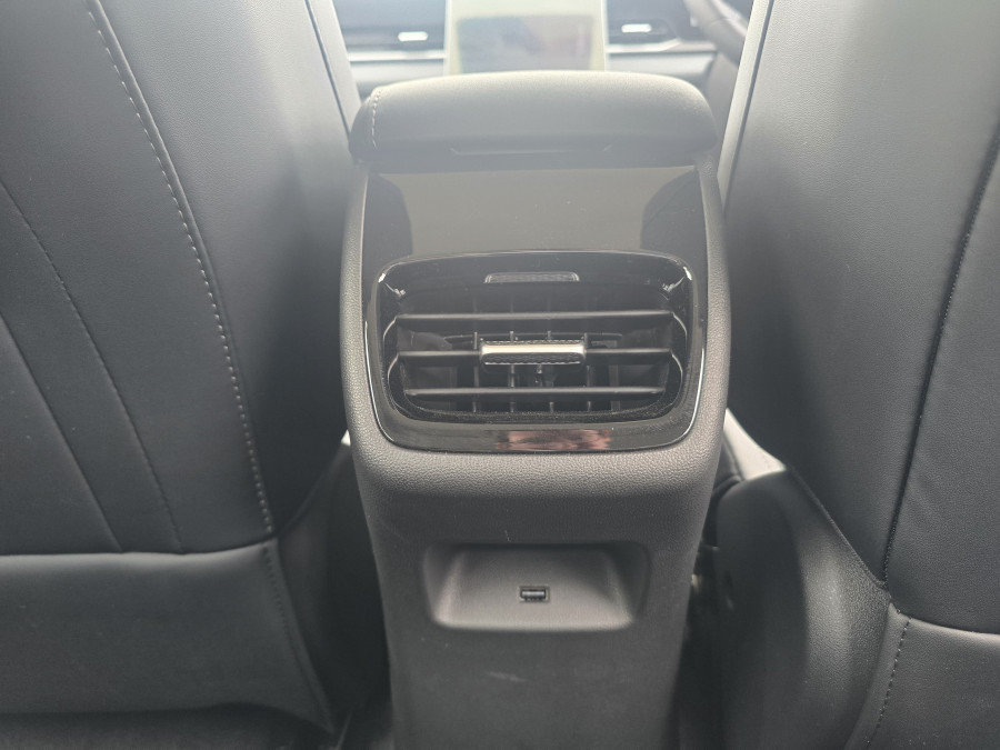 2026 Jaecoo J5  Summit SUV Image 30