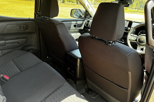 2025 Mitsubishi Triton MV GLX-R Ute Image 14