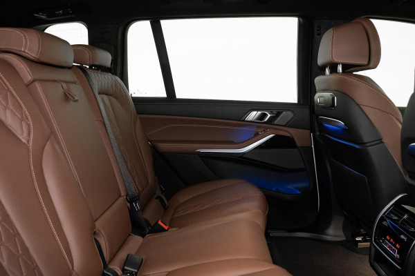 2023 BMW X7 G07 LCI xDrive40d M Sport SUV image 10