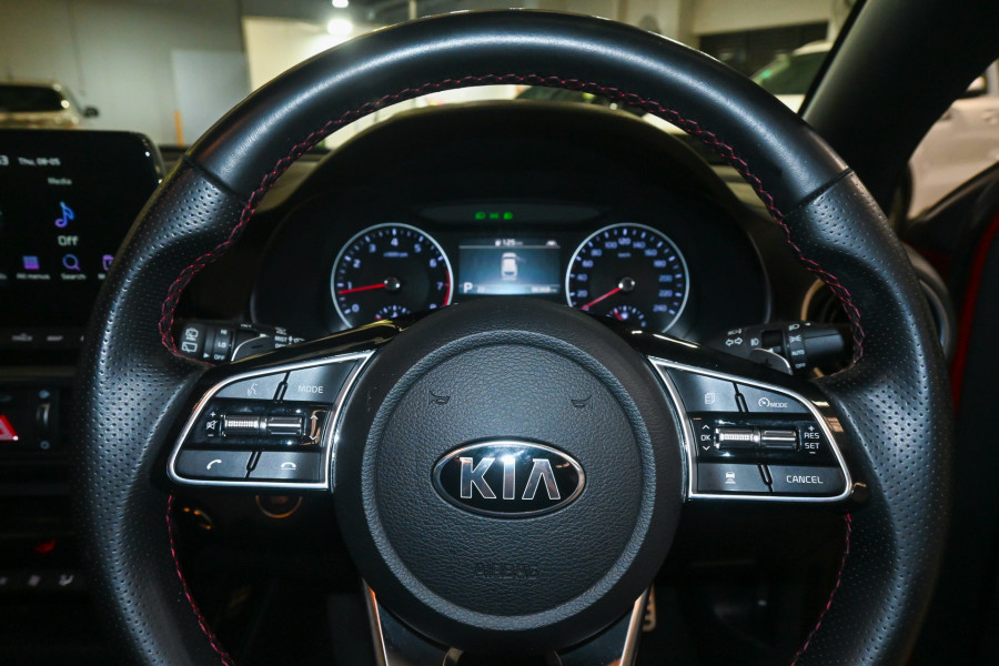 2021 MY22 Kia Cerato BD GT Hatch Image 11