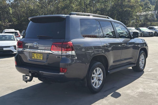 2019 Toyota LandCruiser VDJ200R VX SUV Image 5