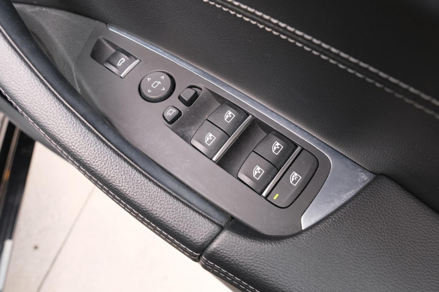 2021 BMW X3 G01 xDrive20d SUV Image 12