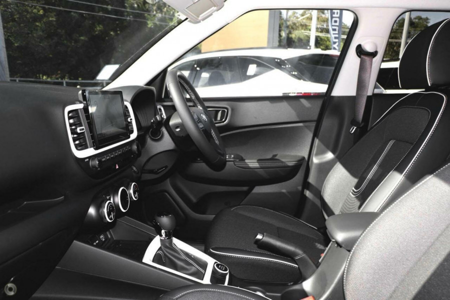2025 Hyundai Venue QX.V5 Elite SUV Image 8