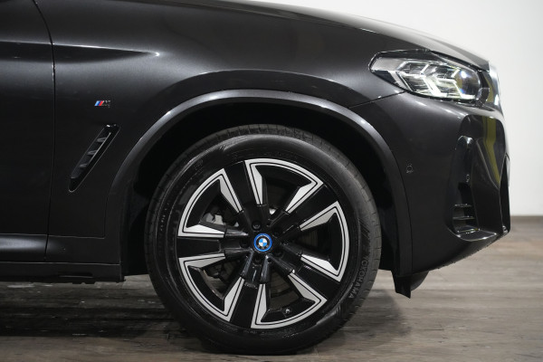 2024 BMW iX3 M Sport SUV image 5