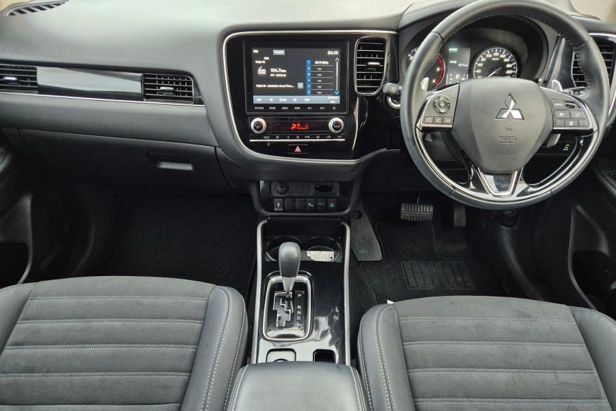 2020 MY21 Mitsubishi Outlander ZL LS SUV Image 20