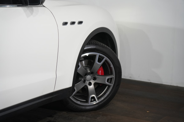 2020 Maserati Levante SUV Image 10