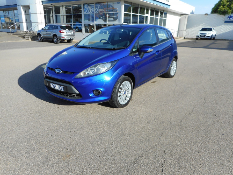 2012 Ford Fiesta WT LX Hatchback Image 4