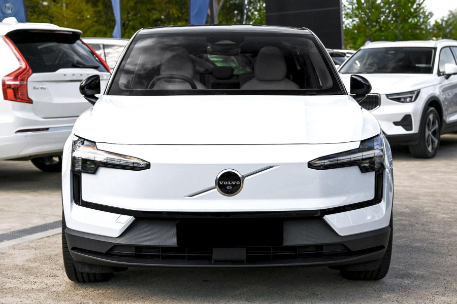 2025 Volvo EX30  Twin Motor Performance Ultra SUV Image 2