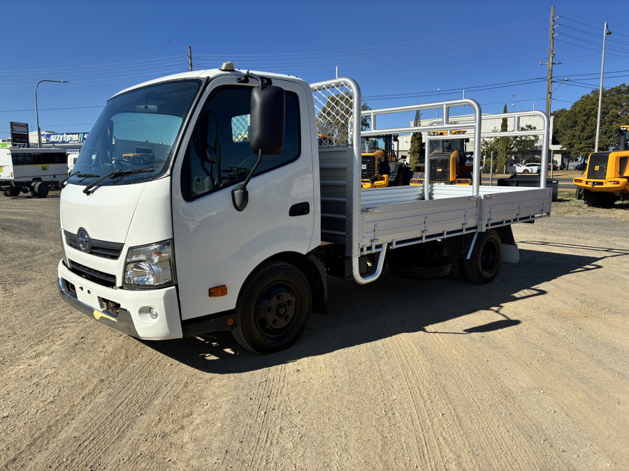 2017 Hino 300 Tray Dropside Image 5