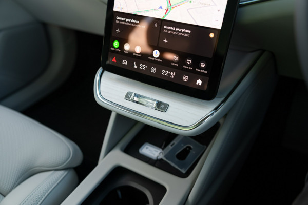 2026 Volvo ES90  Plus Single Motor Sedan Image 28