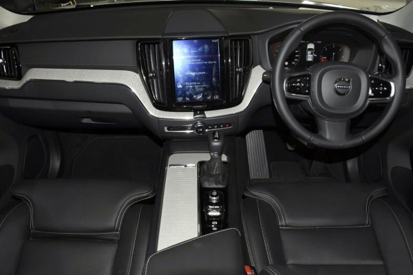 2018 MY19 Volvo XC60 UZ D4 Inscription Suv Image 3