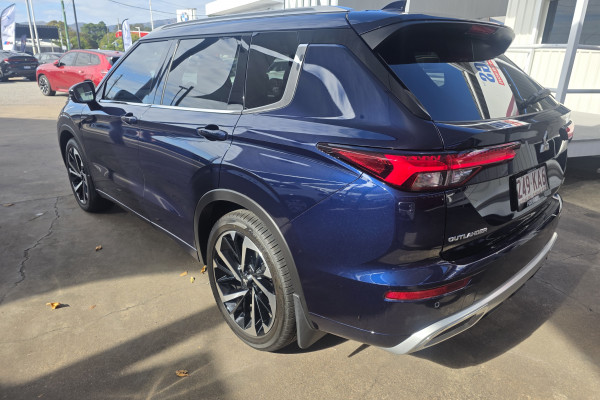 2024 Mitsubishi Outlander ZM Exceed SUV Image 5