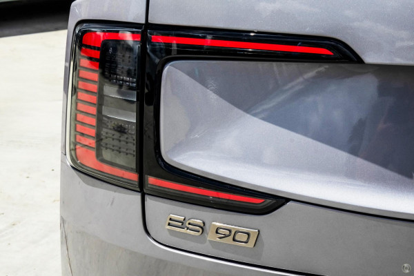 2026 Volvo ES90  Ultra Single Motor Sedan Image 4