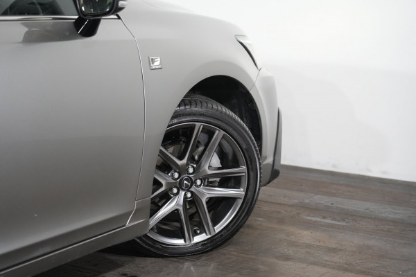 2019 Lexus CT 200h. Hybrid F Sport Hatch image 10