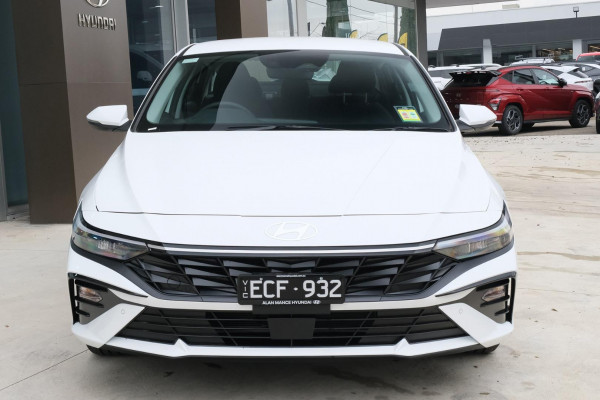 2025 Hyundai i30 CN7.V2  Sedan Image 2