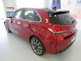 2017 MY18 Hyundai i30 PD SR Hatchback