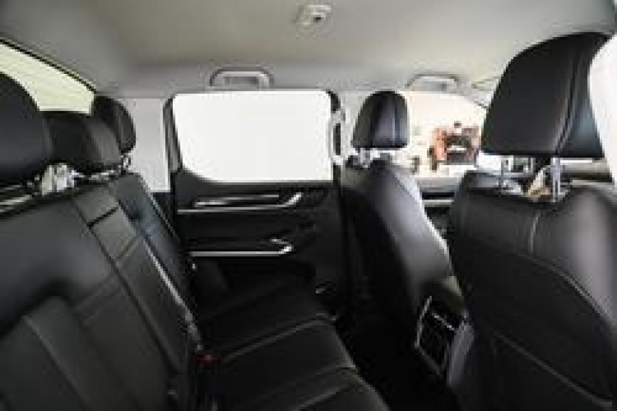 2024 GWM Cannon Alpha P05 Lux Dual Cab Image 9
