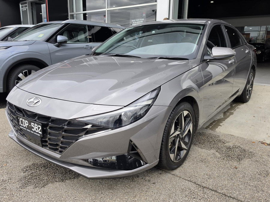 2021 Hyundai i30 CN7.V1 Elite Sedan Image 1