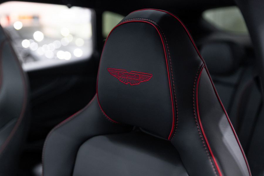 2025 Aston Martin DBX Wagon Image 28