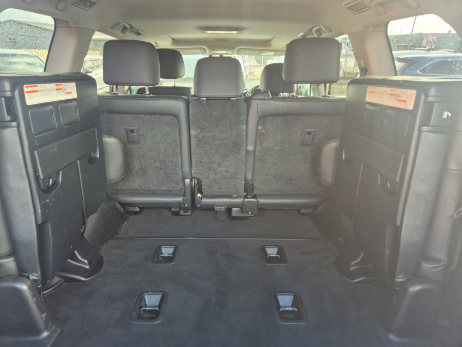 2019 Toyota LandCruiser VDJ200R VX SUV Image 29