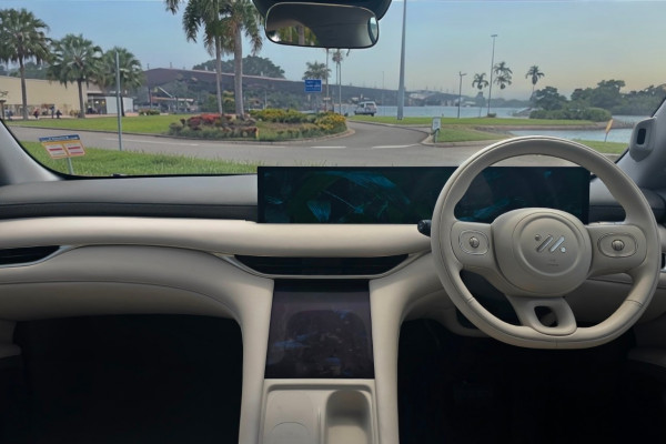 2025 MG IM6 S12L Platinum SUV Image 5