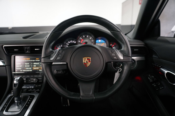 2015 Porsche 911 Carrera S Coupe Image 27