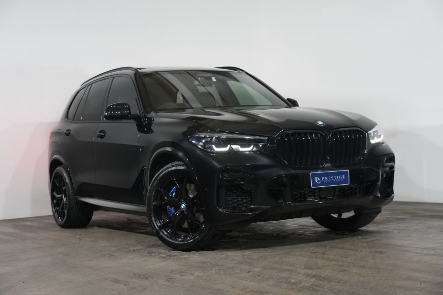 2022 BMW X5 xDrive30d SUV Image 1