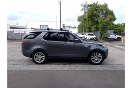 2017 Land Rover Discovery Series 5 HSE SUV