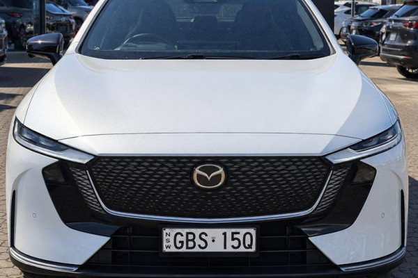 2026 Mazda 6e  GT Hatch Image 33