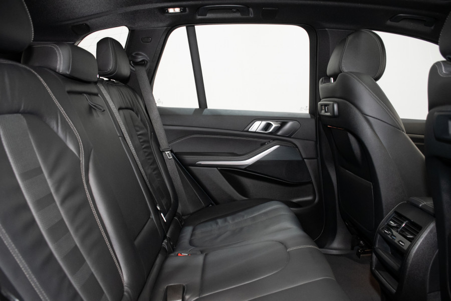 2018 BMW X5 xDrive30d M Sport SUV Image 3
