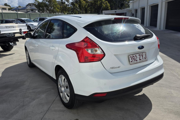 2015 MY14 Ford Focus LW MkII Ambiente Hatch Image 18