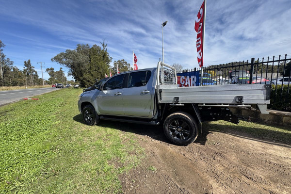 2023 Toyota HiLux GUN126R SR Cab Chassis Image 16