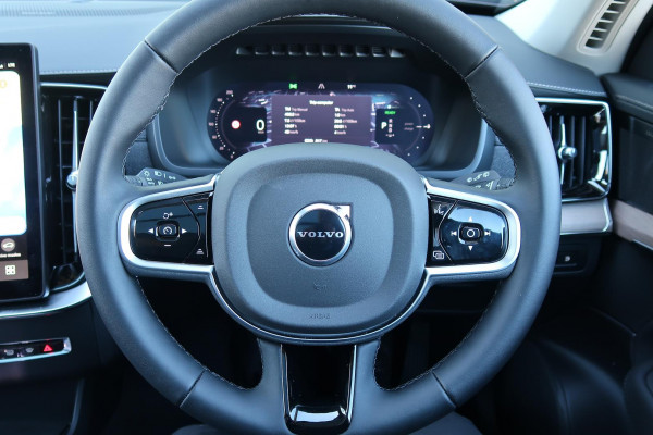 2025 MY26 Volvo XC90 L Series Plus T8 Plug-in Hybrid Dark SUV Image 21