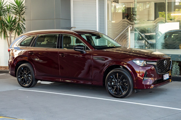 2025 Mazda CX-80 KL P50e GT SUV Image 3