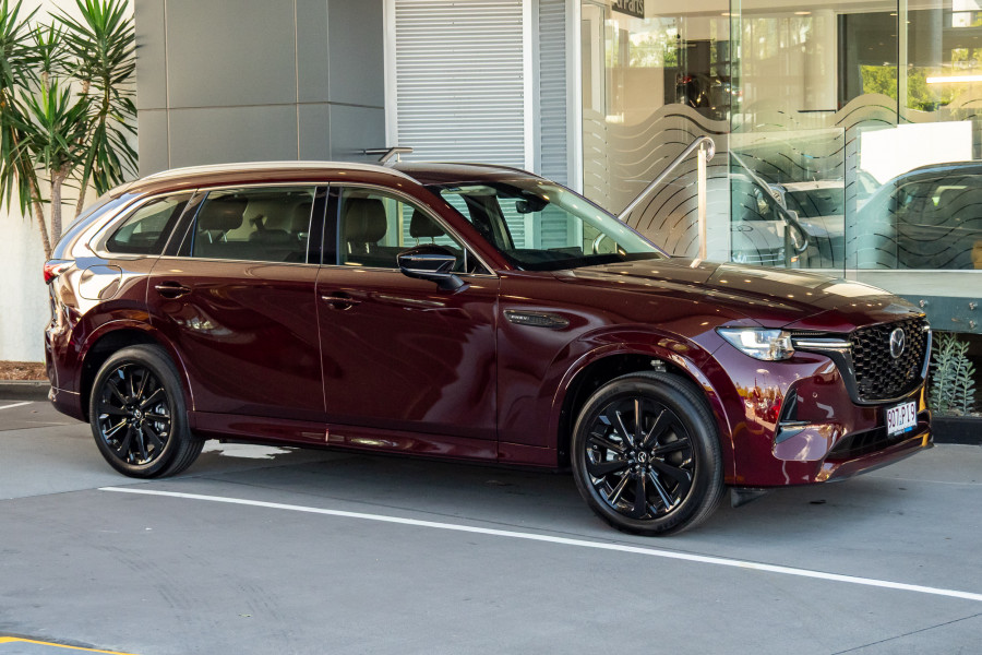 2025 Mazda CX-80 KL P50e GT SUV Image 3