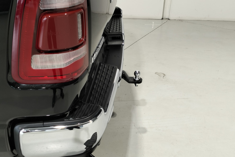 2024 Ram 1500 DT Laramie Ute Image 12
