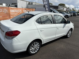 2014 MY15 Mitsubishi Mirage LA ES Sedan image 11
