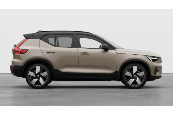 2026 Volvo EX40  Ultra Single Motor Extended Range SUV Image 5