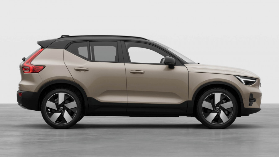 2026 Volvo EX40  Ultra Single Motor Extended Range SUV Image 5